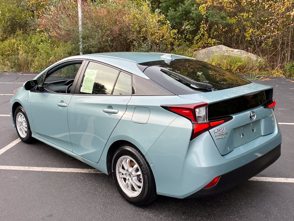 Used 2019 Toyota Prius XLE AWD/4WD image 3