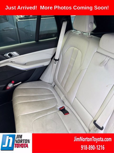 Used 2021 BMW X5 xDrive40i w/ Premium Package 3 AWD/4WD image 6