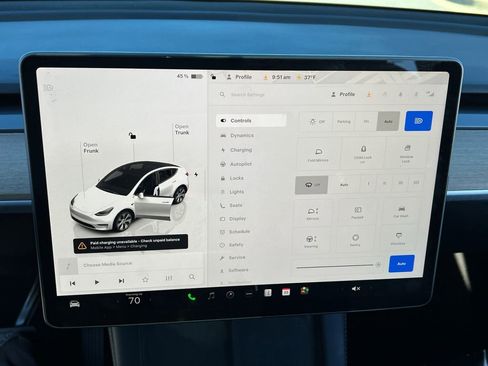 Used 2023 Tesla Model Y Long Range image 28