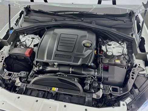 New 2026 Jaguar F-PACE R-Dynamic S image 32