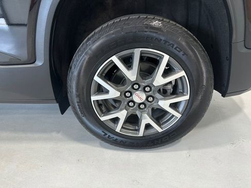 Used 2023 GMC Acadia SLE w/ Driver Convenience Package AWD/4WD image 14