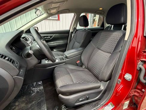 Used 2018 Nissan Altima 2.5 S w/ S Convenience Package image 16