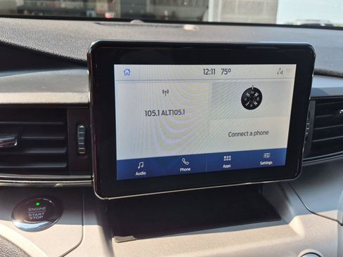 Used 2021 Ford Explorer XLT RWD image 16