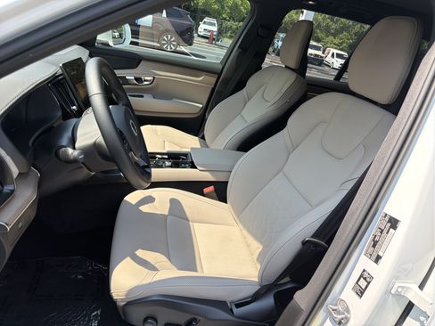 Certified 2026 Volvo XC90 B6 Plus w/ Protection Package Premier AWD/4WD image 16