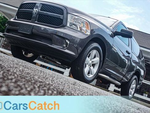 Used 2015 RAM 1500 Express RWD image 4