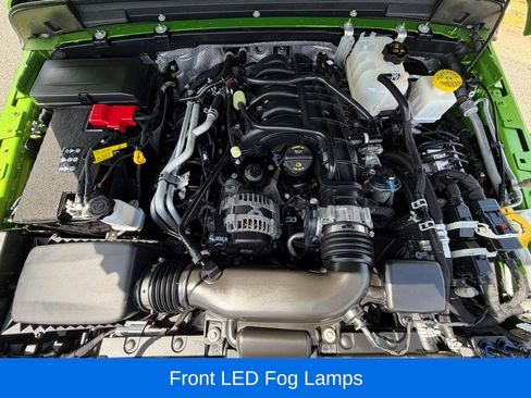Used 2025 Jeep Gladiator Sport AWD/4WD image 18