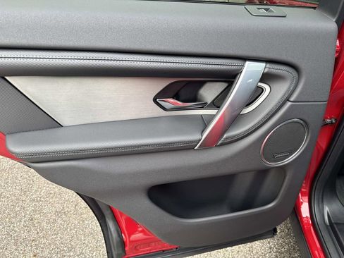 New 2026 Land Rover Discovery Sport Landmark image 12