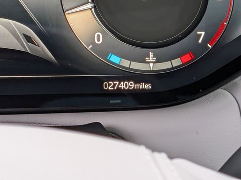 Used 2023 Land Rover Range Rover Sport SE Dynamic image 23