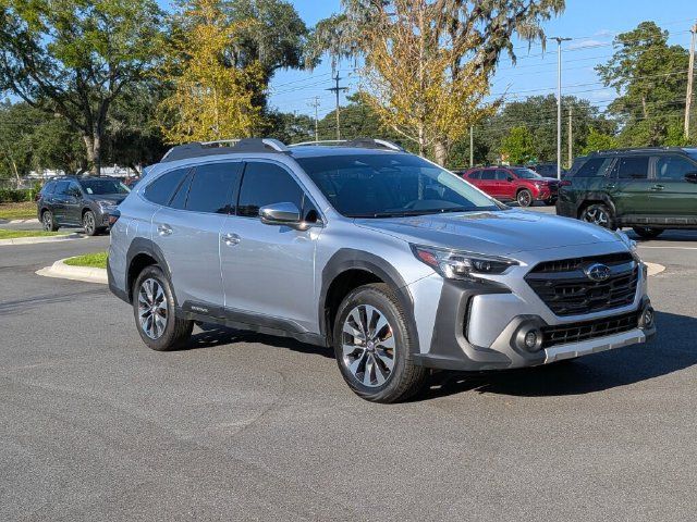 Used 2023 Subaru Outback Touring AWD/4WD image 1