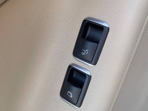 Used 2016 Mercedes-Benz GL 550 4MATIC image 21