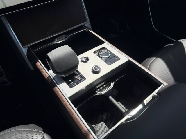 New 2027 Land Rover Range Rover SE AWD/4WD image 24