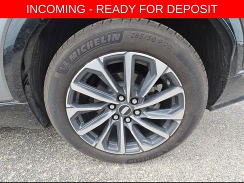 Used 2025 Cadillac Lyriq Sport AWD/4WD image 12