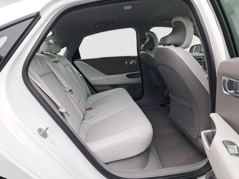 New 2025 Hyundai Ioniq 6 SEL image 16