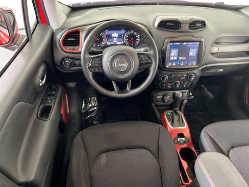 Used 2022 Jeep Renegade Trailhawk AWD/4WD image 22