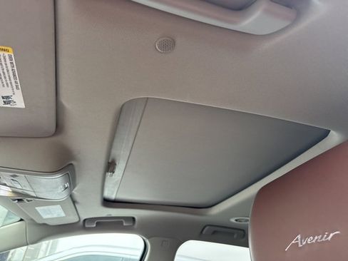 Used 2019 Buick Enclave Avenir w/ Avenir Technology Package image 7