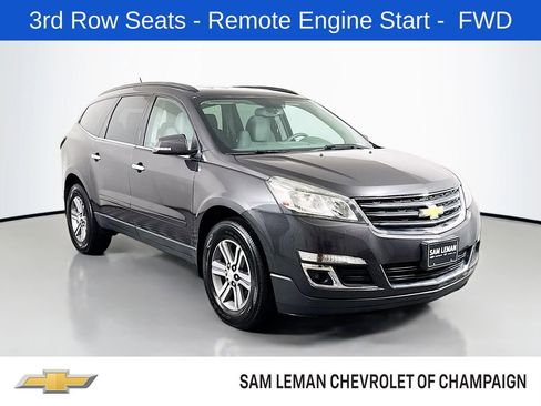Used 2017 Chevrolet Traverse LT image 1