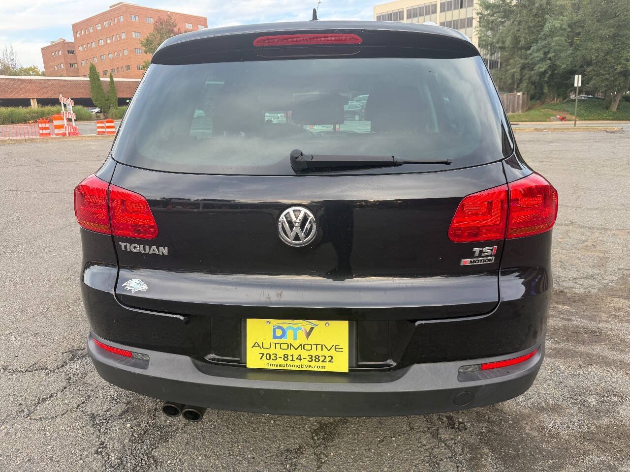 Used 2017 Volkswagen Tiguan Wolfsburg Edition AWD/4WD image 6