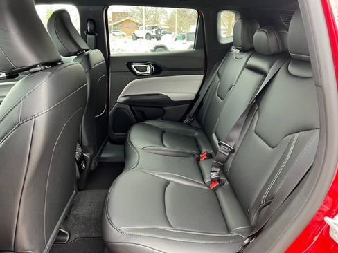 New 2026 Jeep Compass Limited image 5