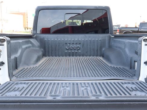 Used 2020 Jeep Gladiator Rubicon image 14