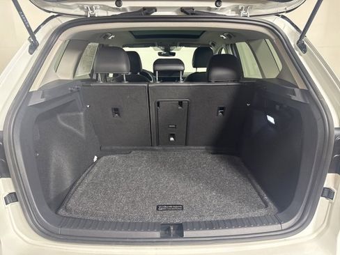 Certified 2024 Volkswagen Taos SE w/ Panoramic Sunroof Package image 21