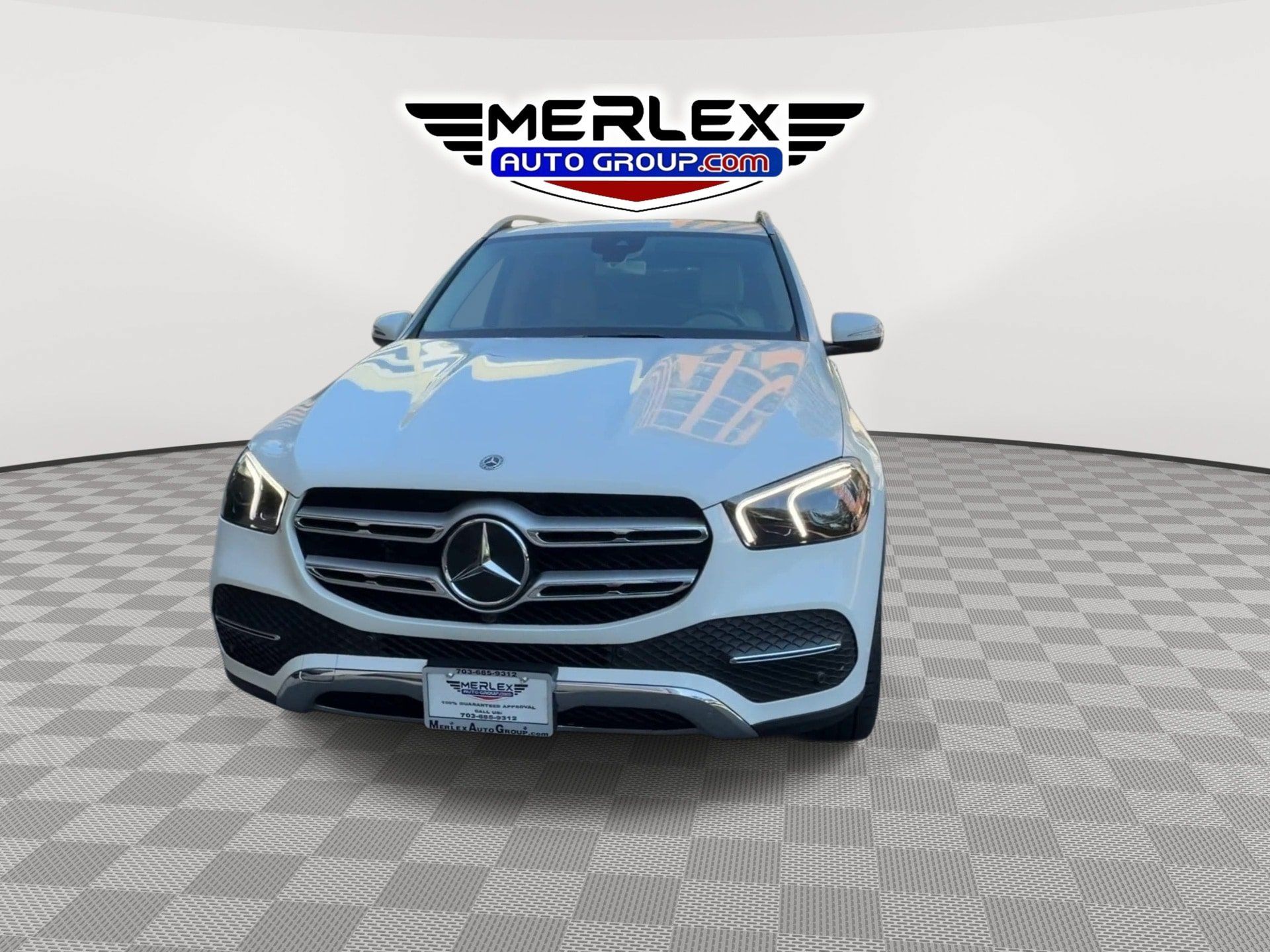 Used 2020 Mercedes-Benz GLE 350 4MATIC w/ Premium Package image 4