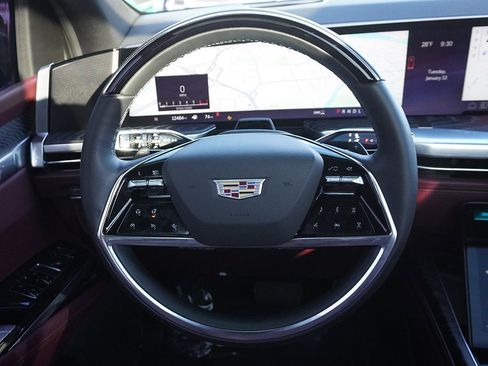 Used 2025 Cadillac Escalade Premium Luxury w/ LPO, Floor Liner Package image 57