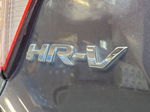 Used 2016 Honda HR-V EX image 8