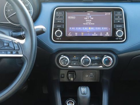 Used 2023 Nissan Versa SV image 14