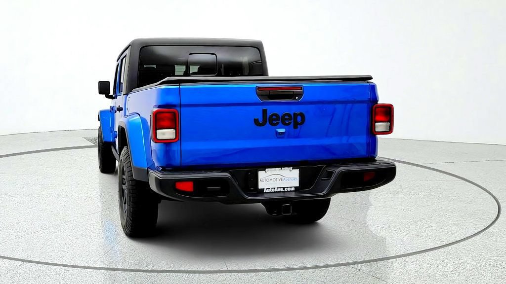 Used 2021 Jeep Gladiator Sport AWD/4WD image 6