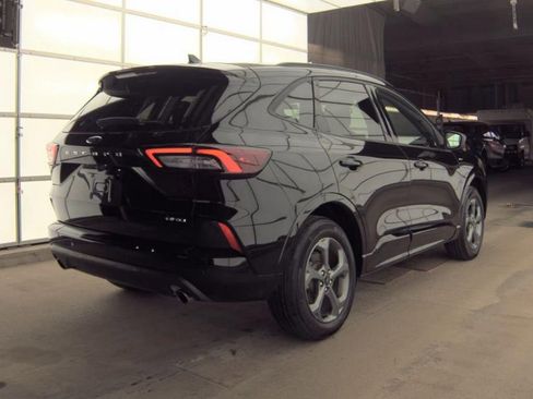 Used 2024 Ford Escape ST-Line w/ Tech Pack #1 AWD/4WD image 4