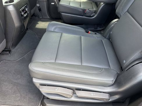 Used 2026 Chevrolet Tahoe Z71 w/ Comfort Package AWD/4WD image 9