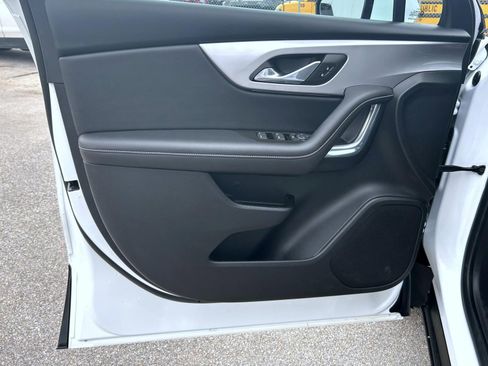 Certified 2023 Chevrolet Blazer LT w/ Driver Confidence Package image 9