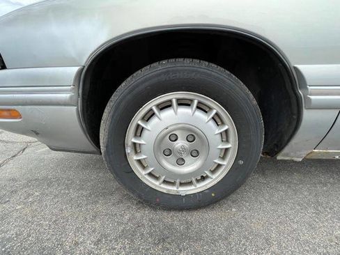 Used 1998 Buick Le Sabre Limited w/ Gran Touring Pkg image 11