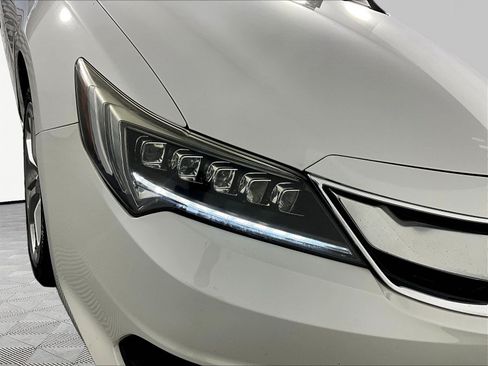 Certified 2017 Acura ILX FWD image 32