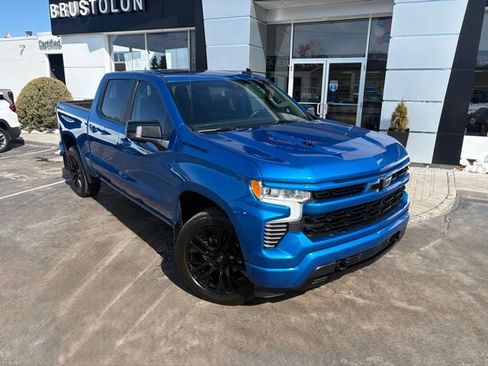 Used 2023 Chevrolet Silverado 1500 RST w/ Convenience Package II image 5