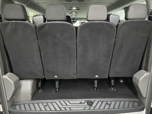 Used 2024 Ford Transit 350 XLT image 33