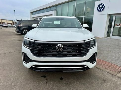 New 2026 Volkswagen Atlas Cross Sport SEL Premium R-Line AWD/4WD image 2