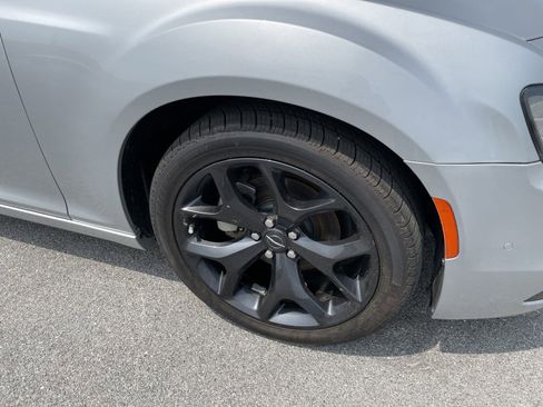 Certified 2022 Chrysler 300 S image 9