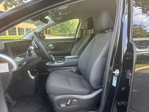 Used 2026 Hyundai Ioniq 9 SE AWD/4WD image 8
