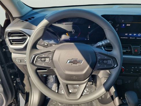 New 2026 Chevrolet TrailBlazer LT w/ Midnight Edition FWD image 23