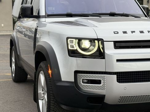 Used 2020 Land Rover Defender 110 First Edition image 9