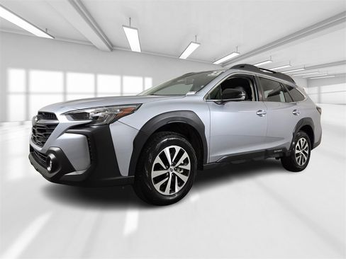 Certified 2024 Subaru Outback Premium image 2