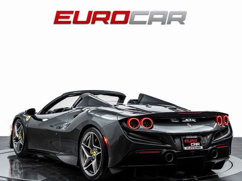 Used 2022 Ferrari F8 Tributo image 4