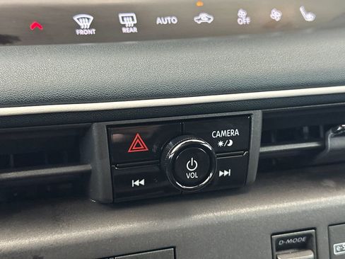 New 2026 Nissan Leaf SV+ w/ Illuminated Package image 19