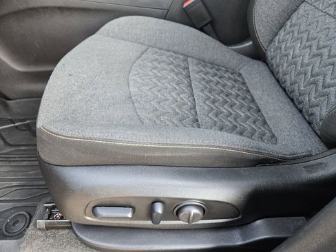 Used 2024 Chevrolet Equinox LT w/ LPO, Floor Liner Package image 20