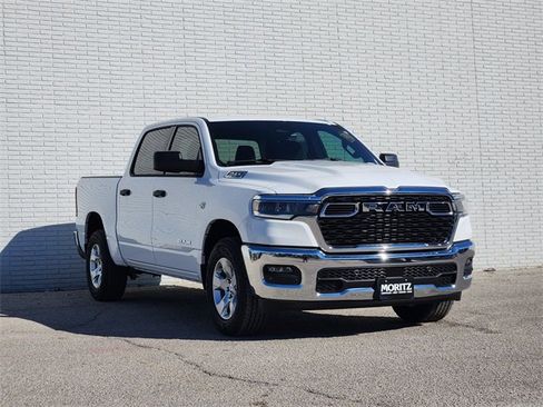 New 2026 RAM 1500 4x4 Crew Cab image 2