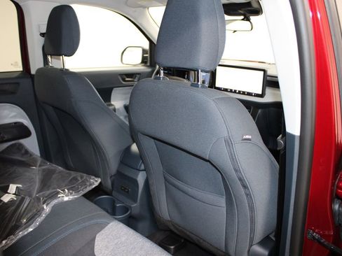 New 2026 Ford Maverick XLT image 28