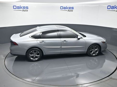 Used 2023 Honda Accord EX image 51