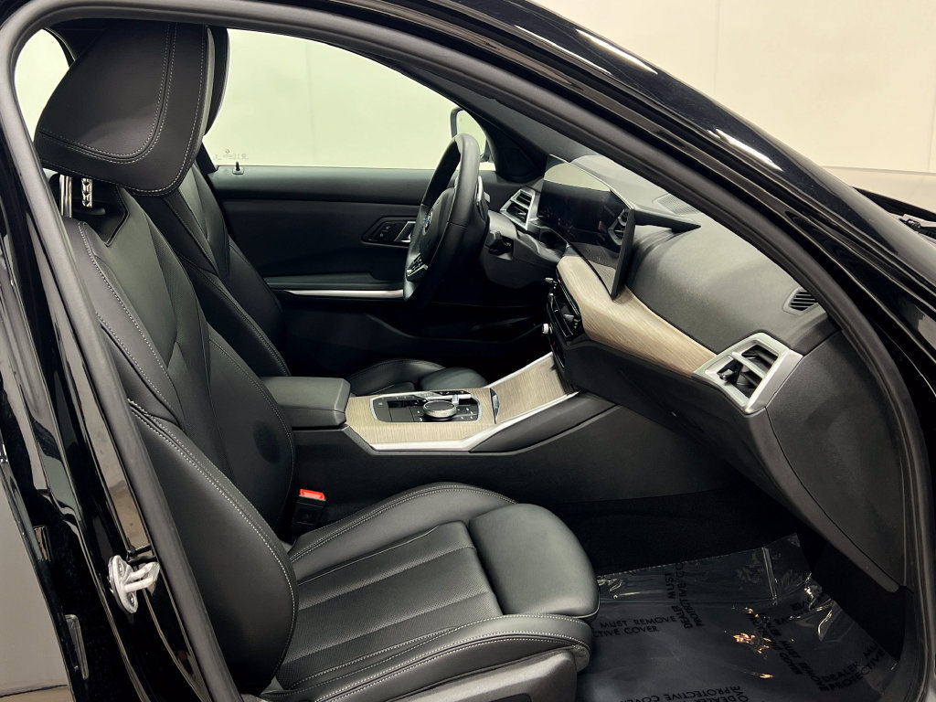 Used 2025 BMW 330i Sedan RWD image 35