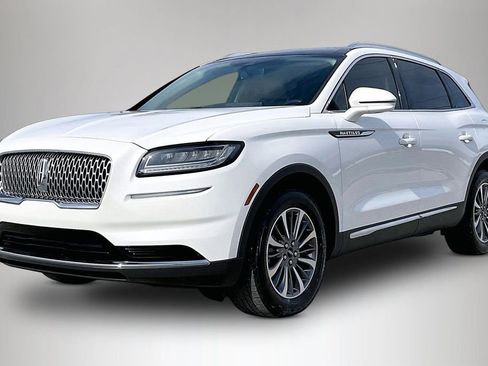 Used 2022 Lincoln Nautilus Reserve w/ Luxury Package FWD image 2